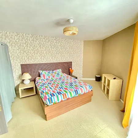 Grand Duplex, Centre, Parking, 4 Ch, Lingerie - 7 Pers Апартаменты